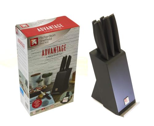 ADVANTAGE 5 stojak w pudełku 2 copy.jpg